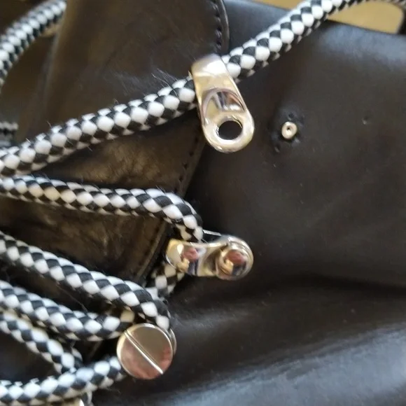 Blondo Lace-up Combat Boots Waterproof Leather Sz 10 NWD - Picture 8 of 8